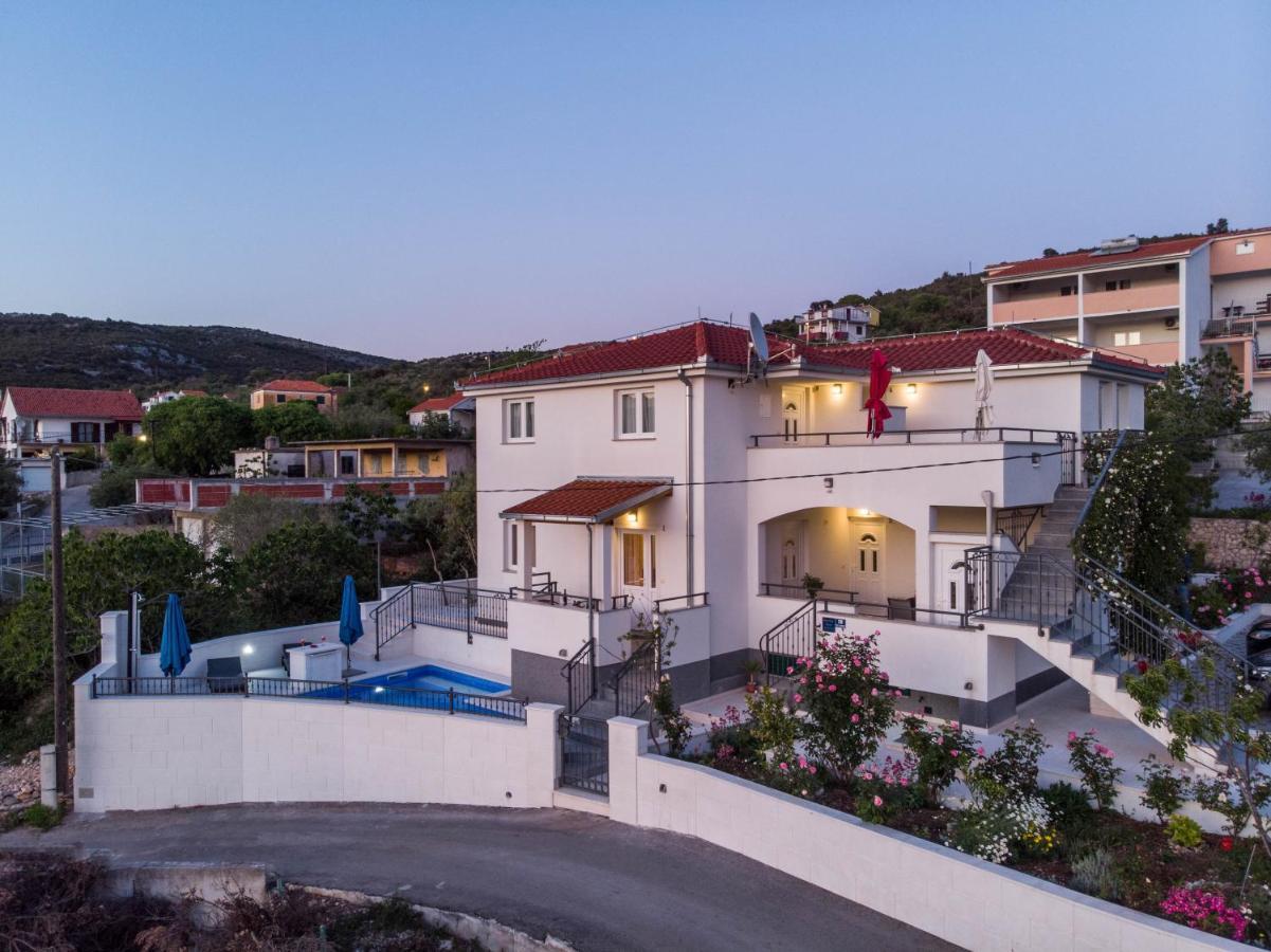 Apartment Villa Octopus Vinišće Eksteriør billede