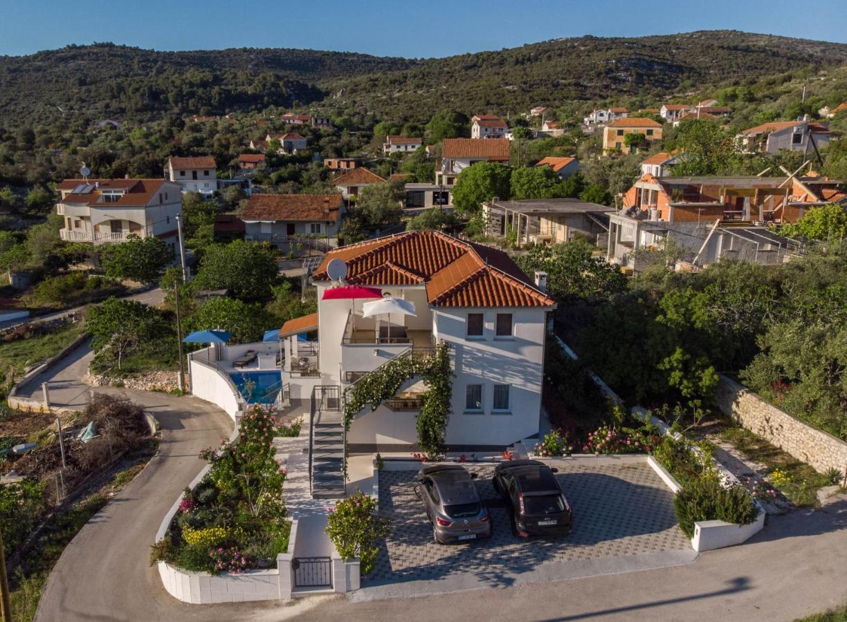 Apartment Villa Octopus Vinišće Eksteriør billede